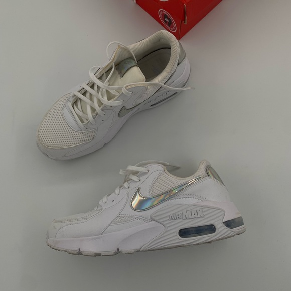 NIKE AIR MAX EXCEE WHITE IRIDESCENT - Picture 8 of 9